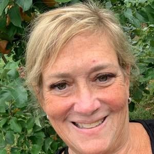 Meet your Posher, Lori